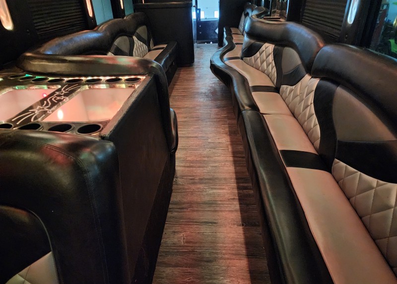 2014 Freightliner Motorcoach Limo