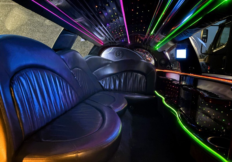 2008 Lincoln Town Car L Limousine