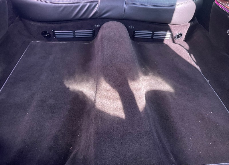 2011 Lincoln Town Car L Limousine