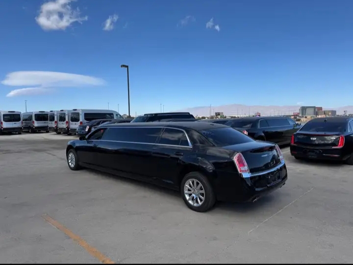 2014 Chrysler 300 Limousine