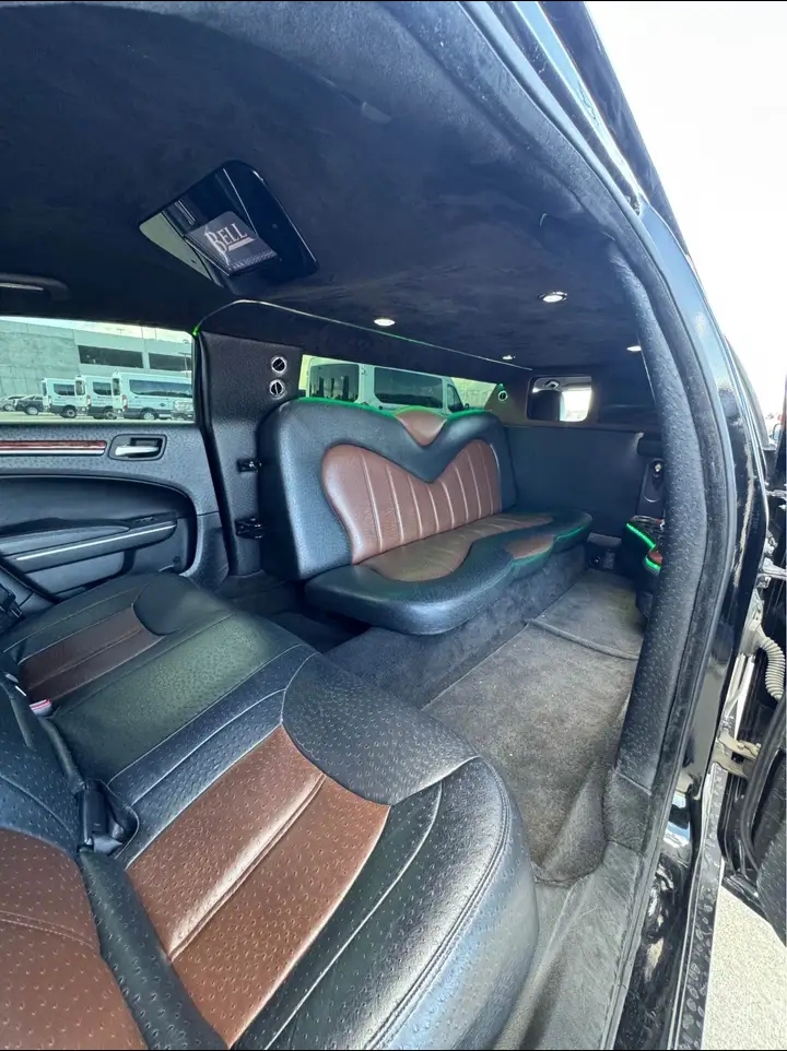 2014 Chrysler 300 Limousine