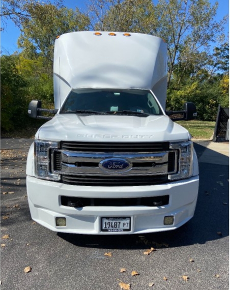 2017 Ford F-550 Limo Bus