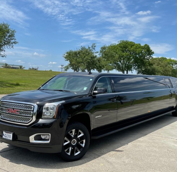 2018 CMC Yukon XL Limousine 80k