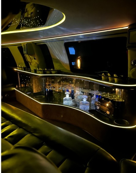 2004 Lincoln Navigator L Limousine