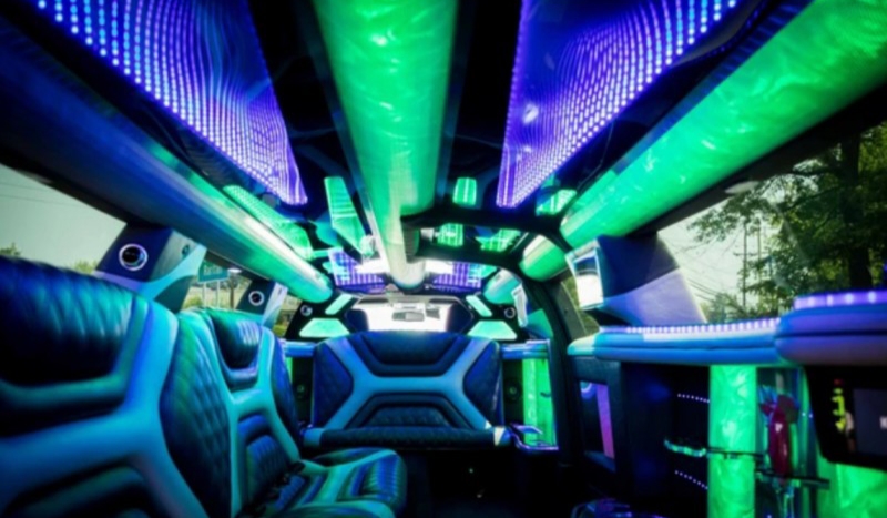 2017 Dodge Charger Limousine