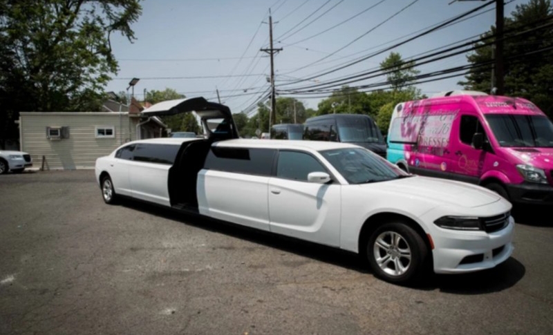 2017 Dodge Charger Limousine