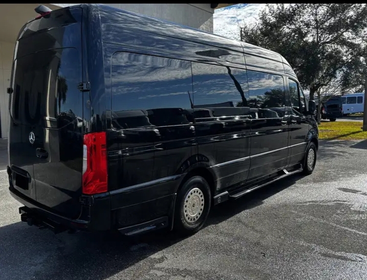 2022 Mercedes Benz Sprinter