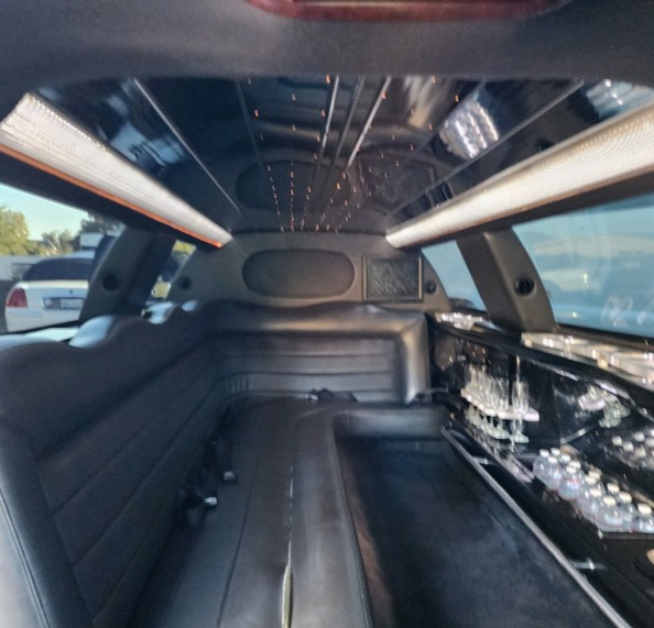 2007 Lincoln Town Car Limousine