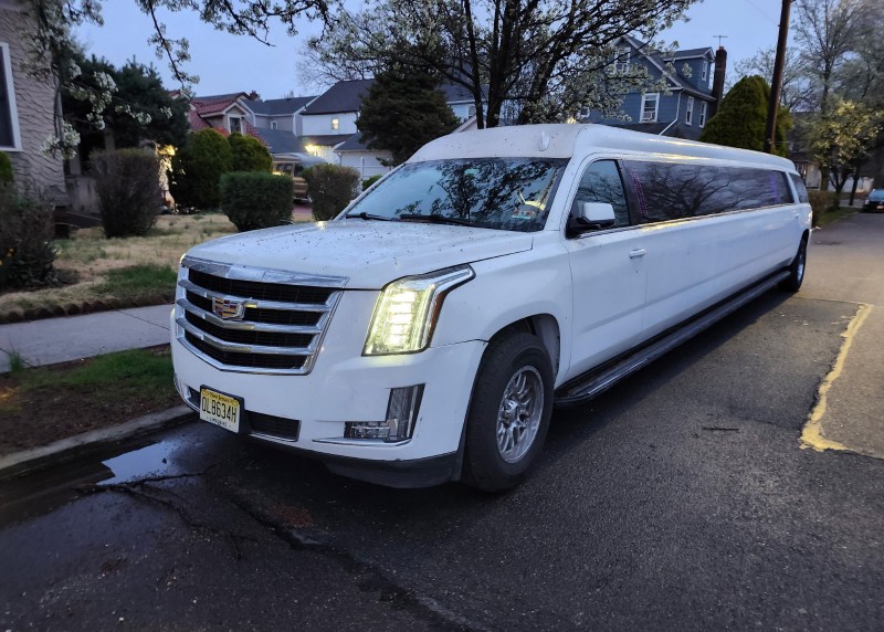 2016 Cadillac Escalade ESV Limousine