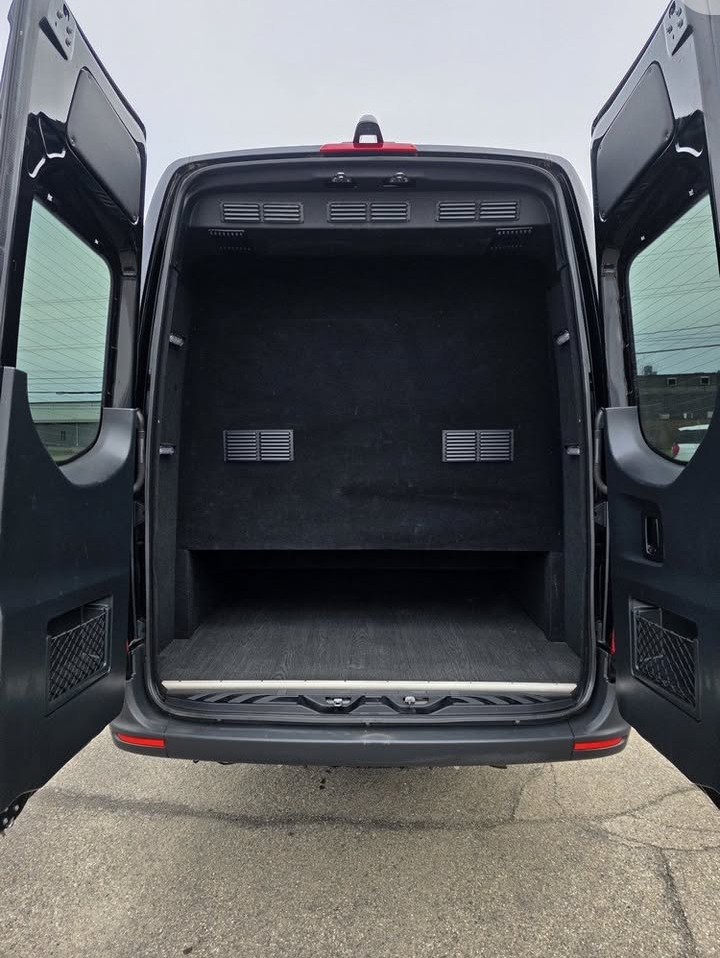 2022 Mercedes Benz Sprinter