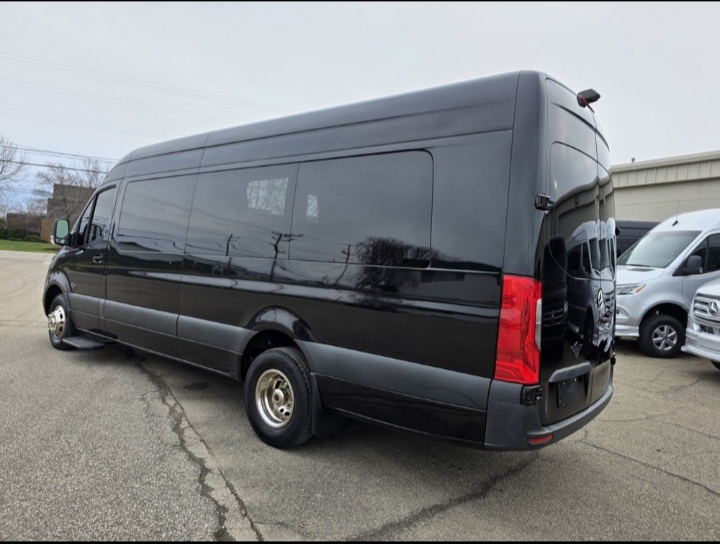 2022 Mercedes Benz Sprinter