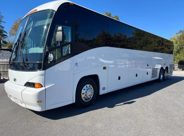 2011 MCI J4500 Motorcoach