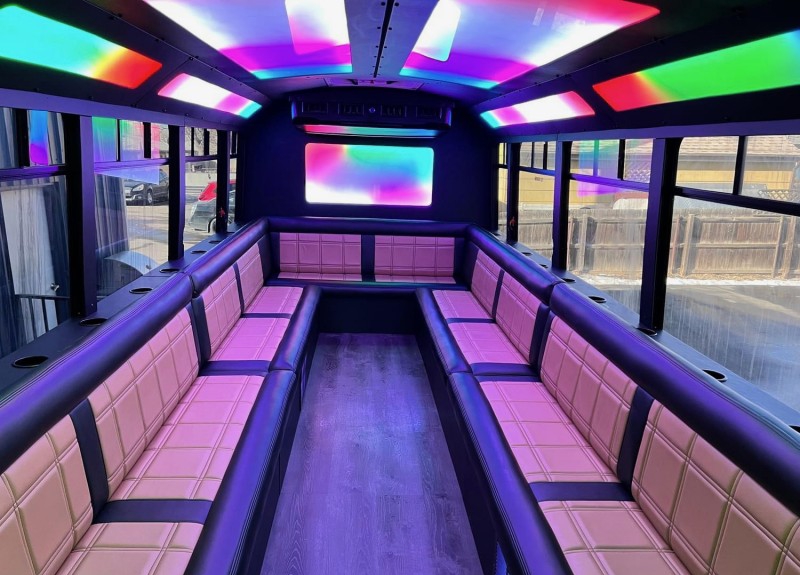 2017 Ford F-550 Party Bus