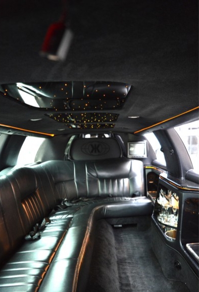 2003 Lincoln Town Car L Limousine