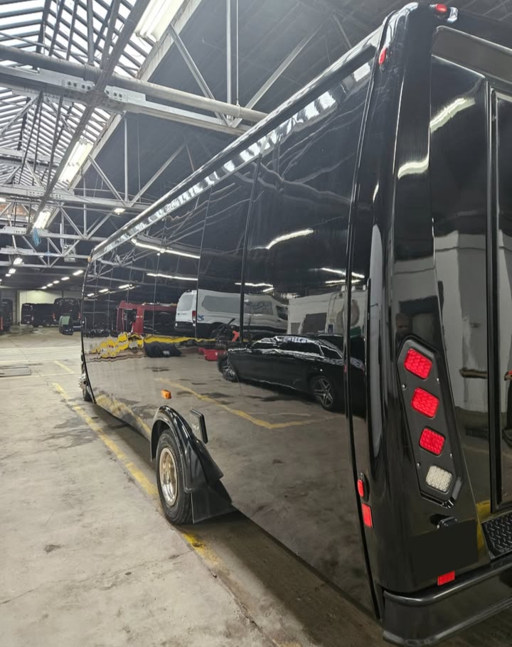 2018 Ford E-450 Limo Bus