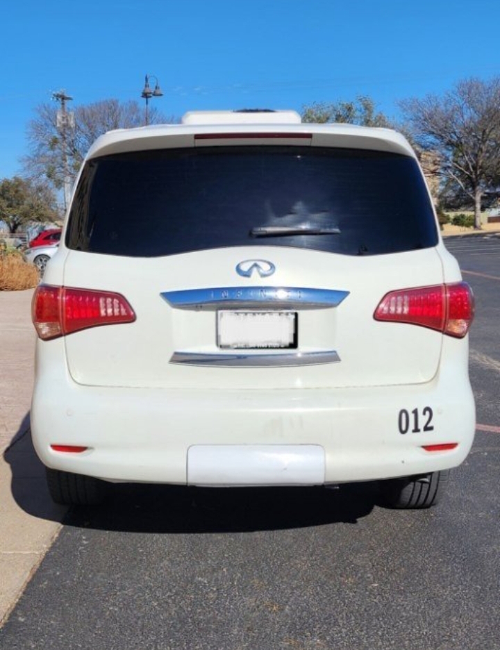 2011 Infiniti QX56 Limousine