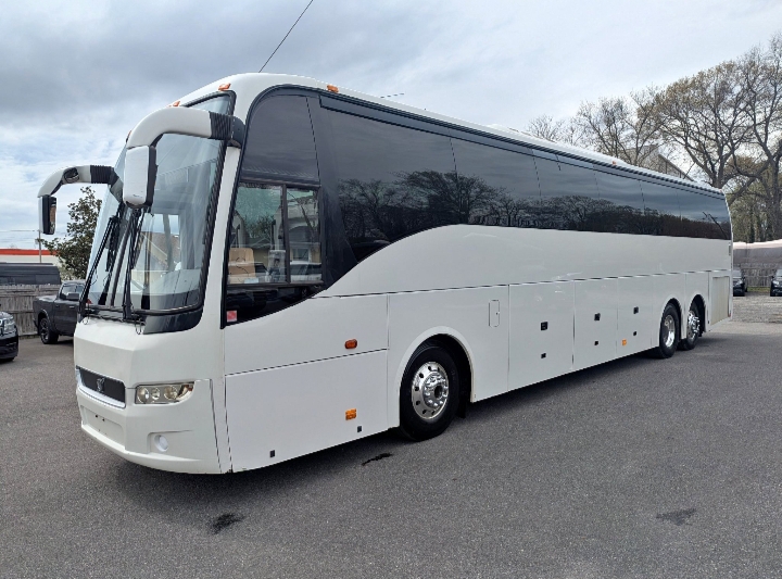 2016 Volvo 9700 Motorcoach