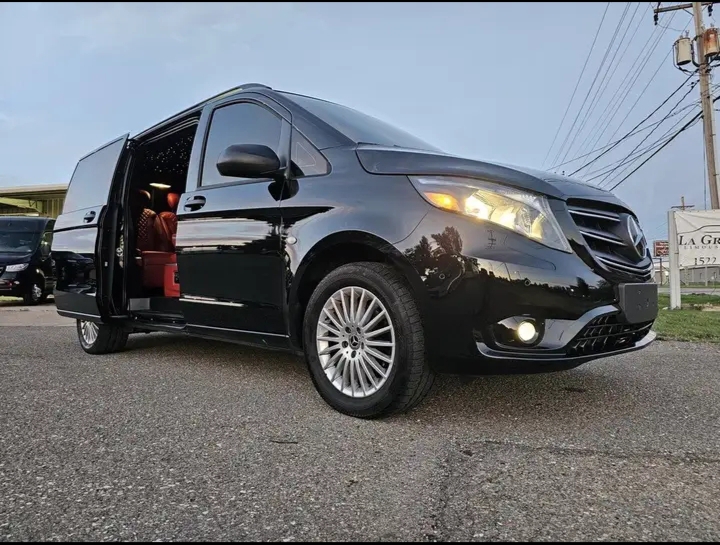 2022 Mercedes Benz Metris