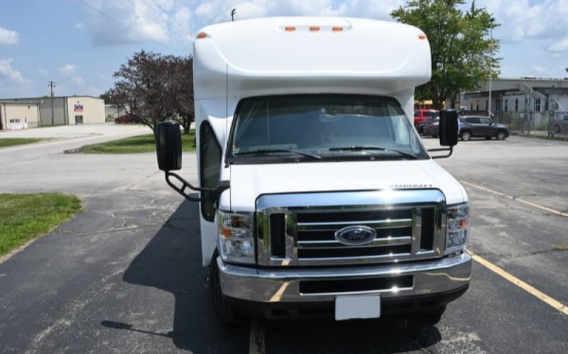2019 Ford E-450 Shuttle Bus