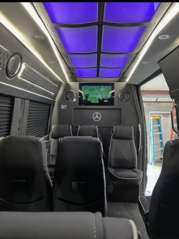 2022 Mercedes Benz Sprinter