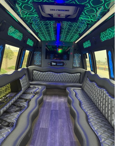 2018 Ford E-450 Party Bus