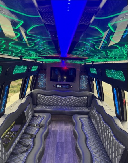 2018 Ford E-450 Party Bus