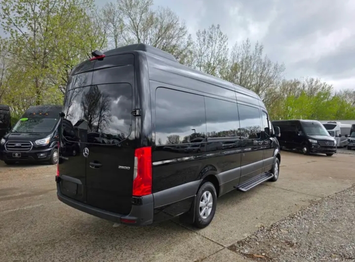 2023 Mercedes Benz Sprinter