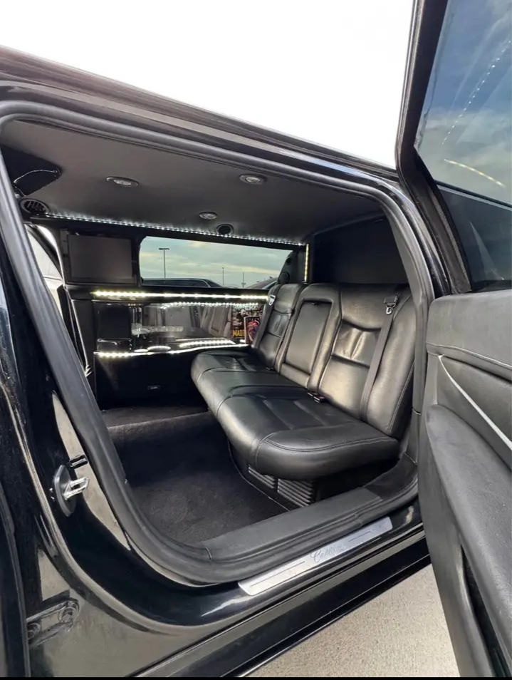 2016 Cadillac XTS Limousine