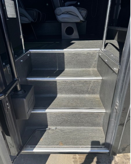 2018 Freightliner M2 Shuttle Bus