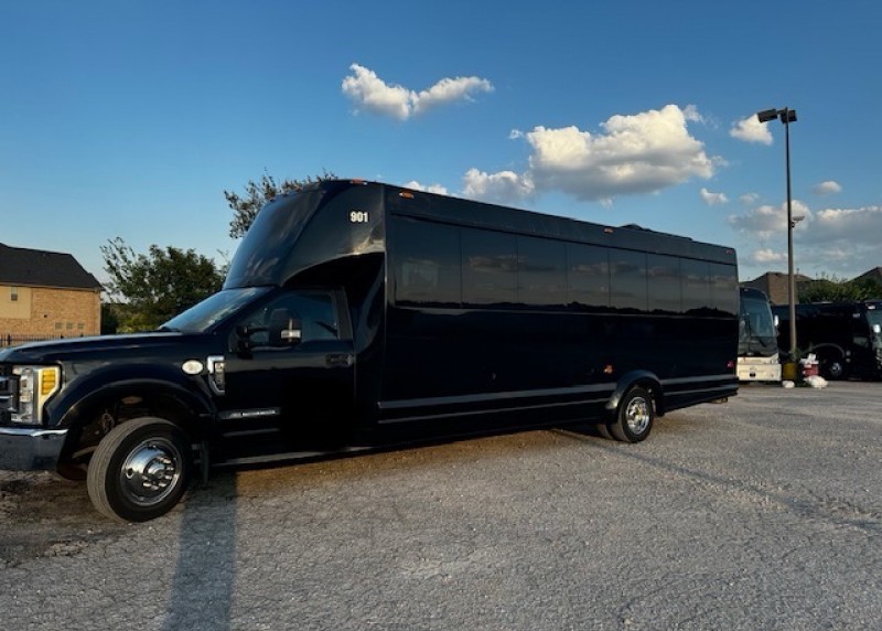 2018 Ford F-550 Shuttle Bus