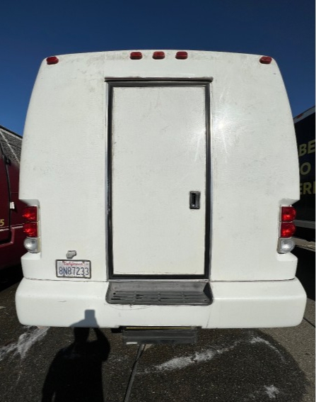 2008 International 3200 Shuttle Bus