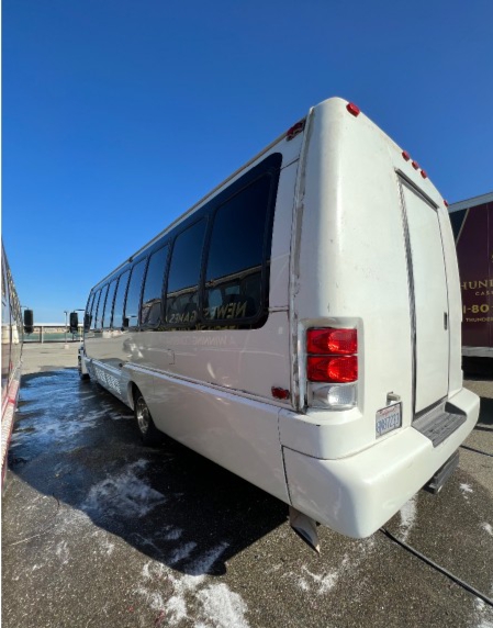 2008 International 3200 Shuttle Bus