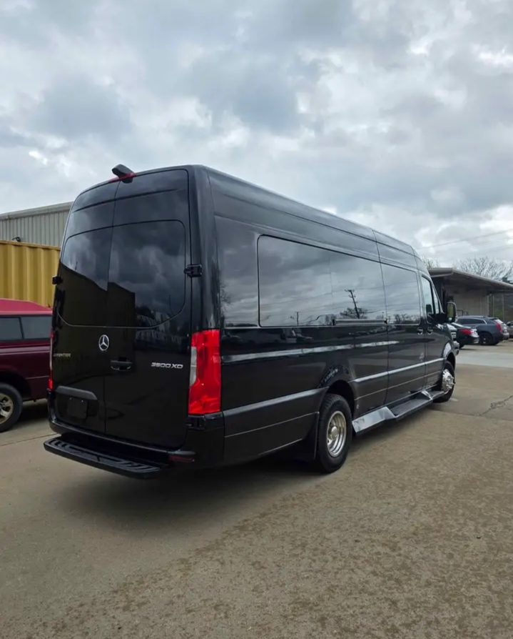 2023 Mercedes Benz Sprinter