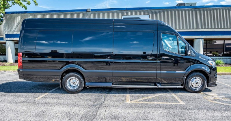 2024 Mercedes Benz Sprinter