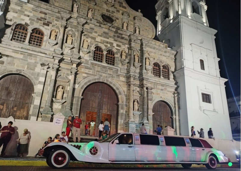 1996 Excalibur Fairlane Limousine