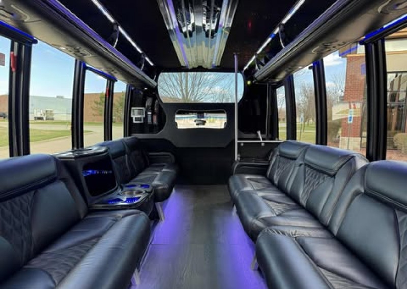 2016 Ford E-450 Limo Bus