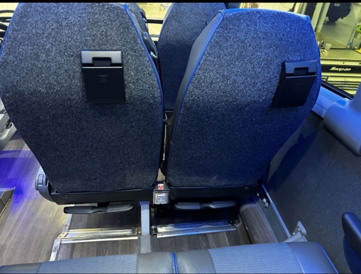 2018 MCI J4500 Motorcoach