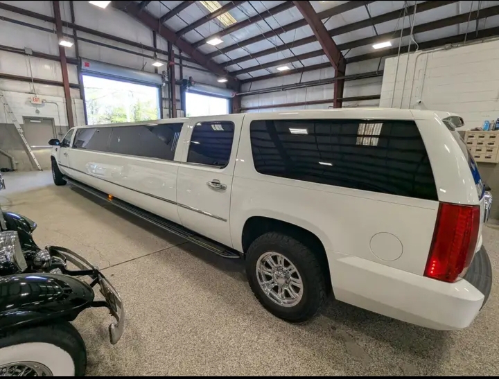 2009 Chevrolet Suburbalade Limousine