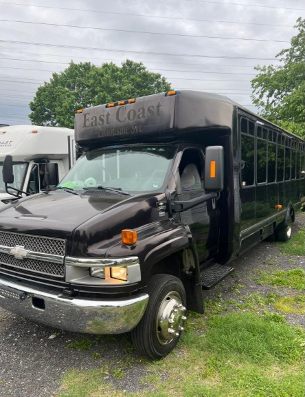 2005 Chevrolet C5500 Party Bus