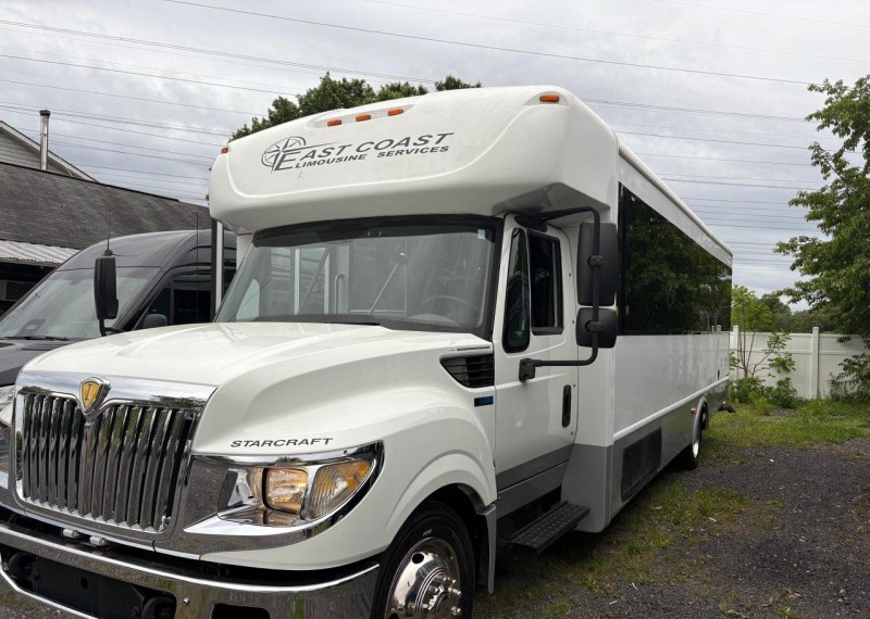 2014 International Shuttle Bus