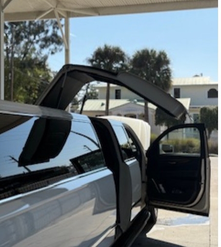 2015 Cadillac Escalade ESV Limousine