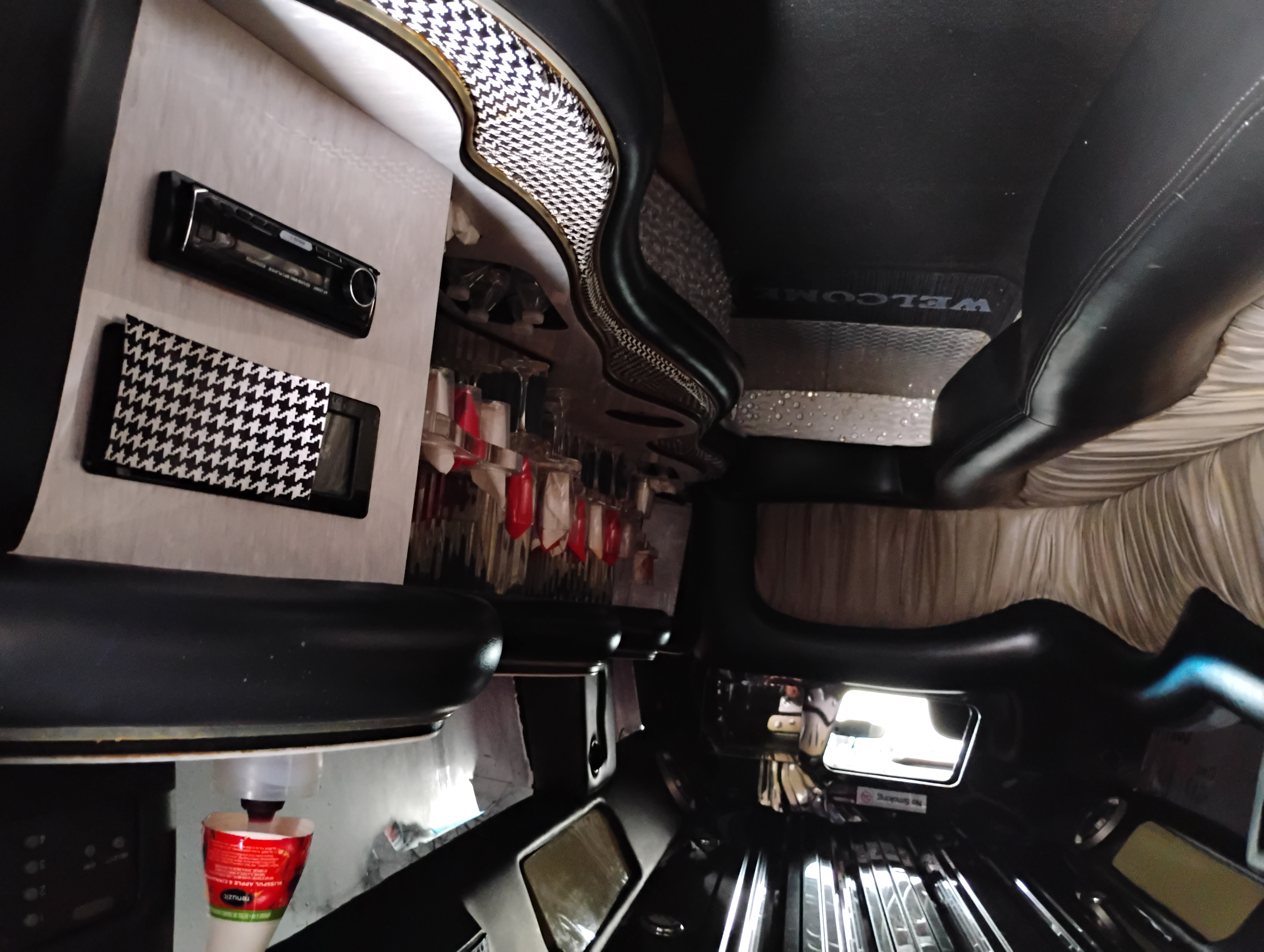 Reduced Price Stretch limo Hummer H3 2007  10 passengers