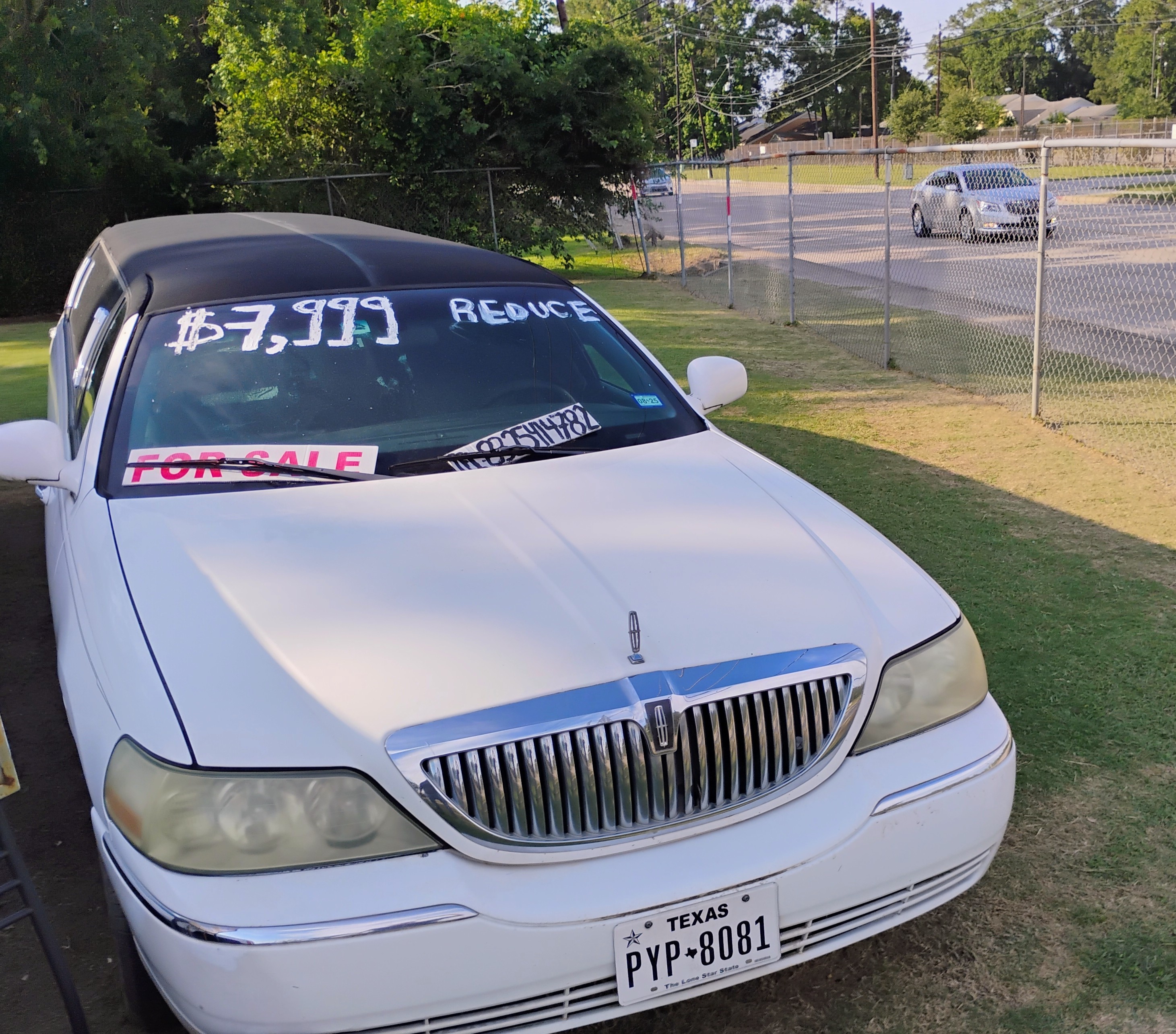 Reduced Price Lincoln Town Car L 2008 stretch limo 10 passengers