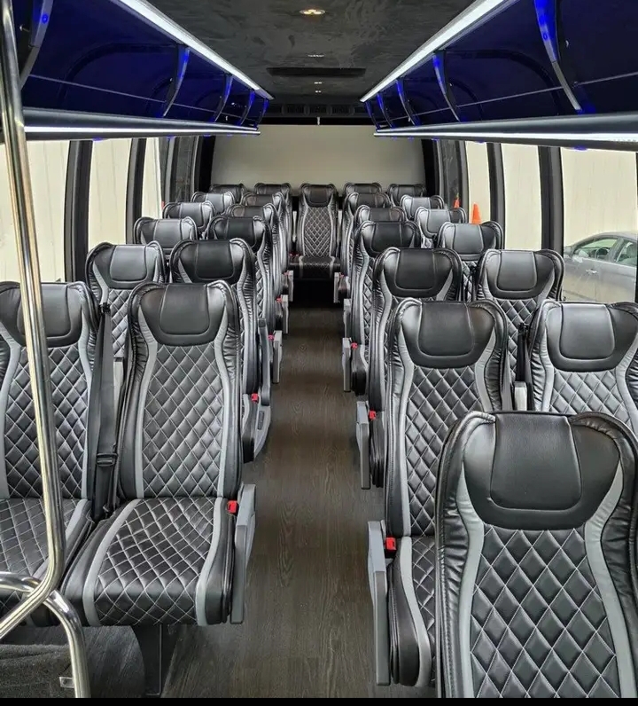 2017 Ford F-550 Shuttle Bus