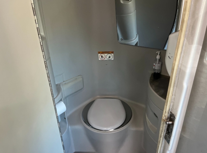 2011 MCI J4500 Motorcoach