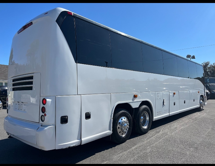 2011 MCI J4500 Motorcoach