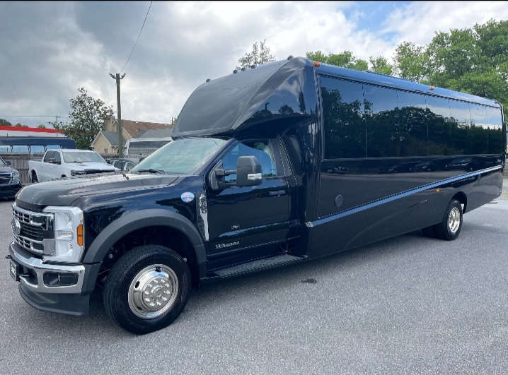 2025 Ford F-600 Executive Shuttle Bus