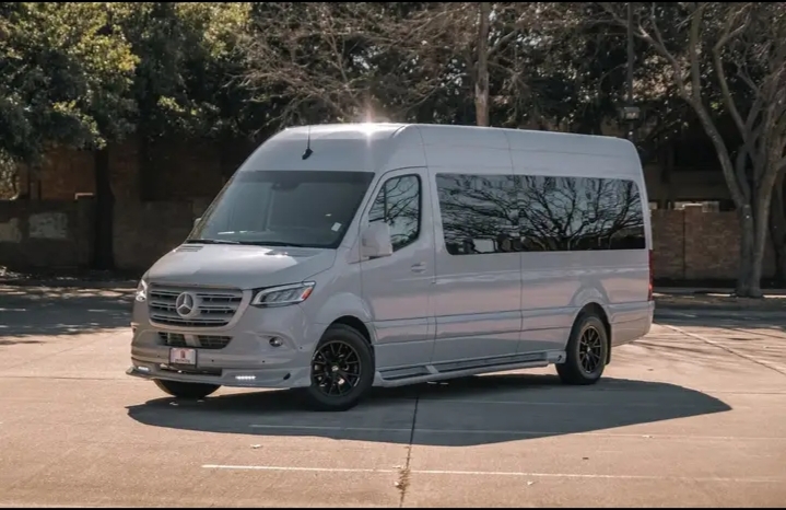 2023 Mercedes Benz Sprinter