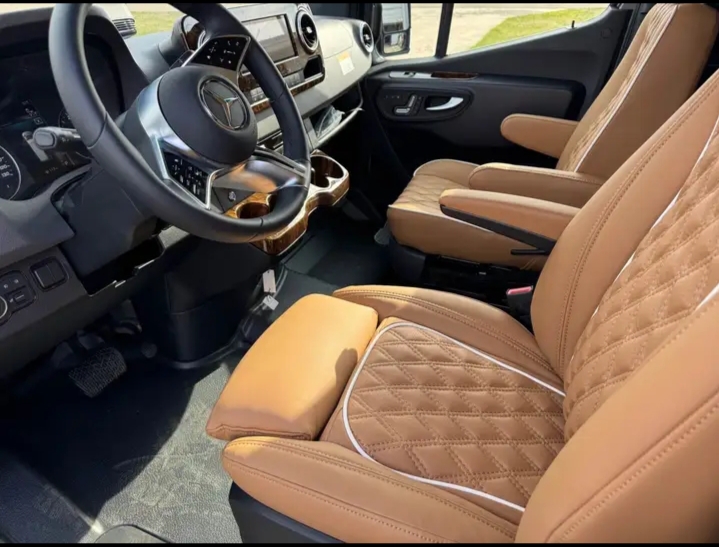 2025 Mercedes Benz Sprinter