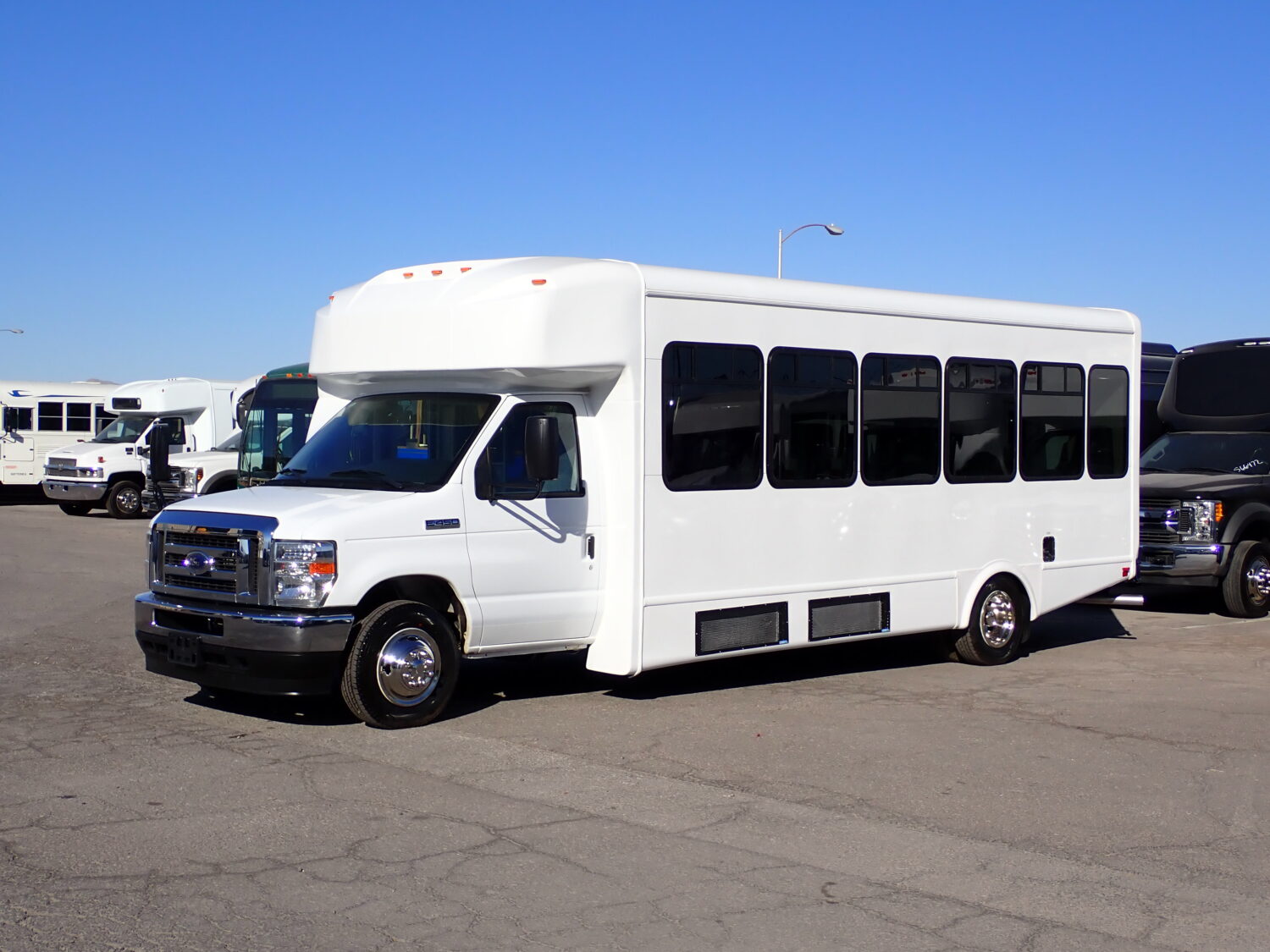 2025 ElDorado Advantage Shuttle Bus